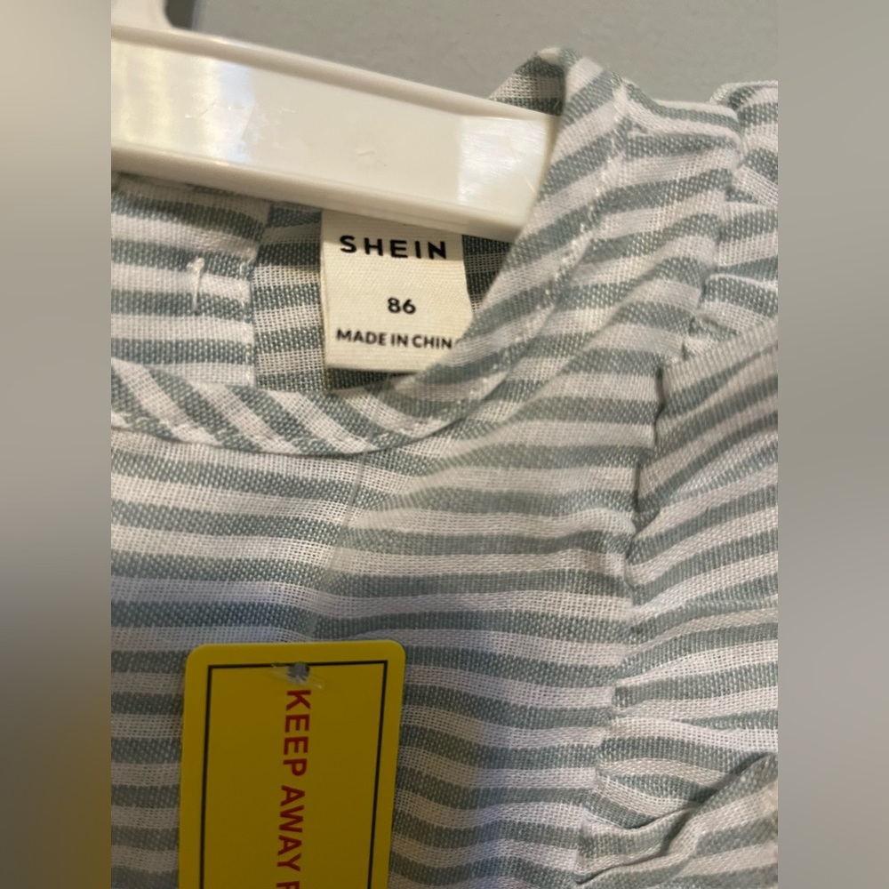 Shein dresses 12-18 months - Picture 2 of 10
